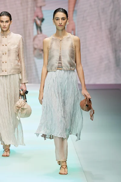 Look 60